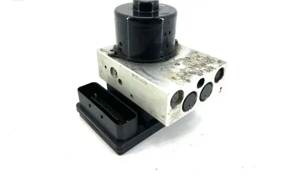 Mercedes-Benz C W203 ABS Pump A0044311912 A2095450332