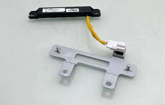Interior comfort aerial antenna