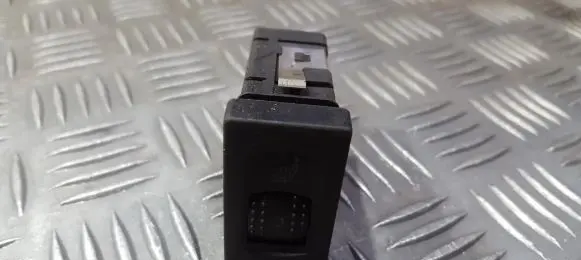 Volkswagen PASSAT B5 Seat heating switch 3b0963563c