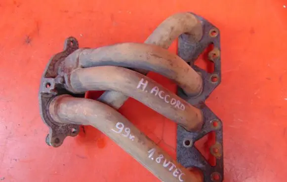 Honda Accord Exhaust manifold SILNIK18iVTECF18B2