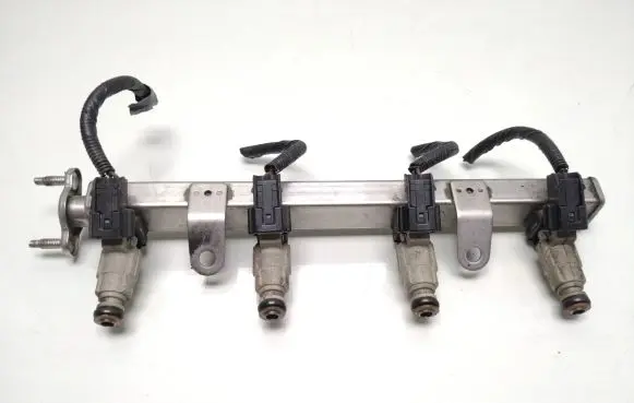Hyundai i20 (PB PBT) Fuel injector 3531004000