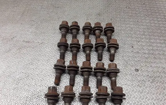 Citroen C5 Nuts/bolts