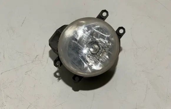 Toyota Yaris Front fog light 8122002110