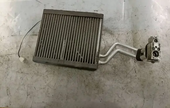 Air conditioning (A/C) radiator (interior)