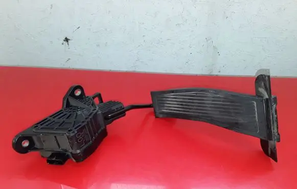 Honda Accord Accelerator throttle pedal 1988007730 05M19A0001