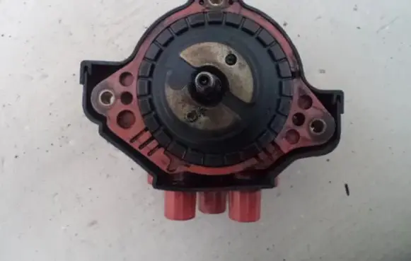 Opel Omega A Spark distributor 