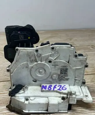 Audi A6 S6 C4 4A Front door lock 4K1837016J