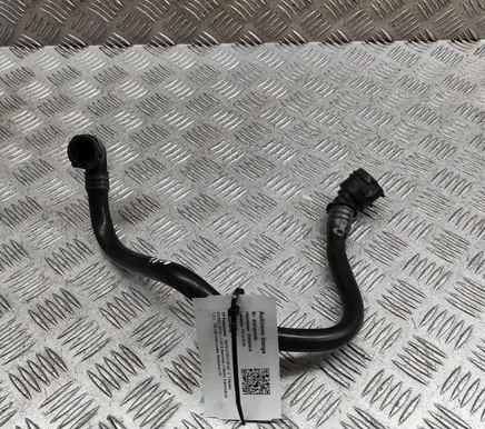 Mercedes-Benz C W205 Engine coolant pipe/hose A2642000001