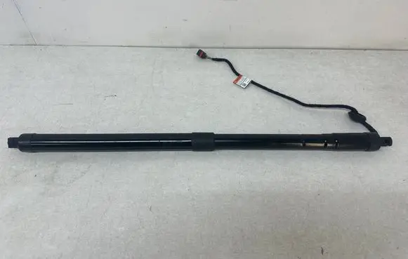 Volvo V60 Tailgate strut 32296298