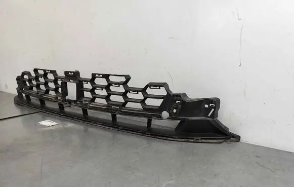 Front bumper lower grill