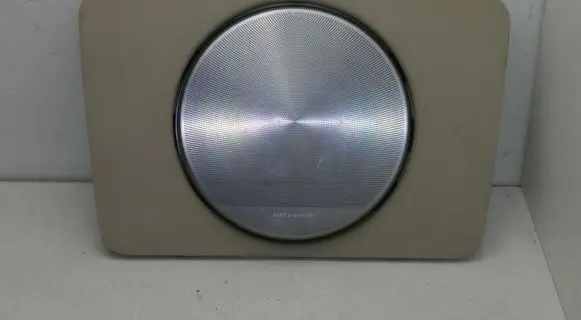 Audi A8 S8 D3 4E Subwoofer speaker 4E0868401