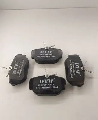 BMW 3 E30 Brake pads (rear) LP596
