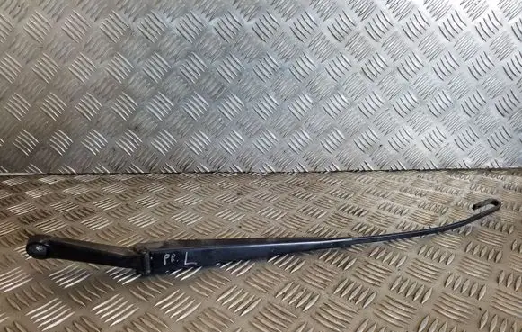 Opel Zafira A Front wiper blade arm 90582557