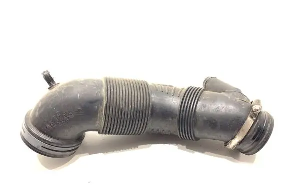 Volkswagen Tiguan Air intake hose/pipe 5N0129656