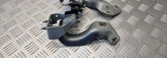 Audi A6 S6 C6 4F Tailgate/trunk/boot hinge 4F9827300D 4F9827299D