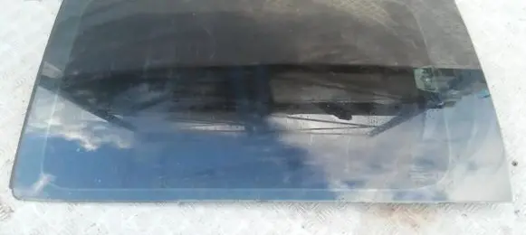 Opel Sintra Rear side window