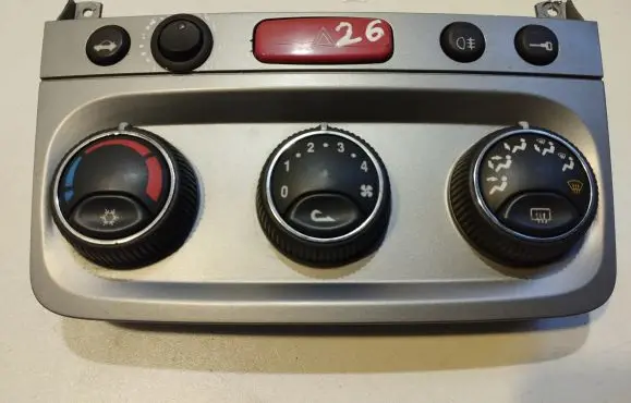 Alfa Romeo 147 Climate control unit 1560553870 0000167902