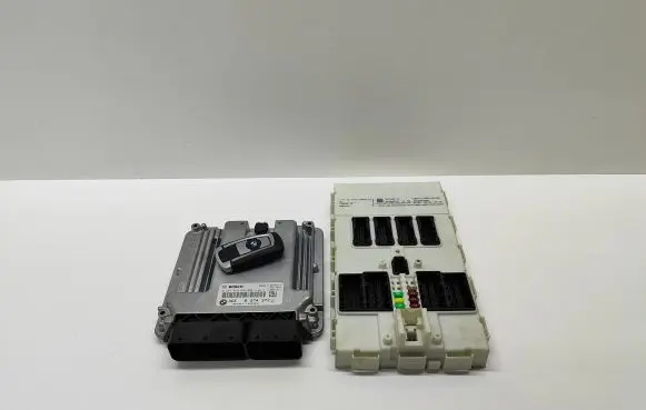 Engine ECU kit and lock set