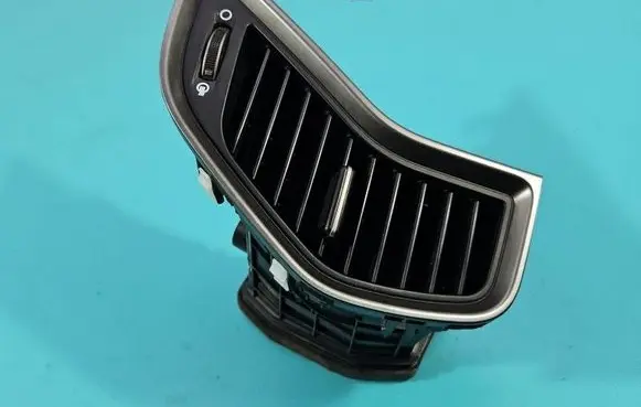 Hyundai Santa Fe Dash center air vent grill 974204Z000 IMPRK1564477