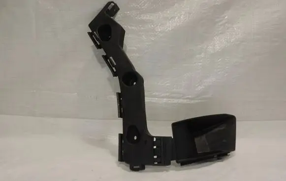 Ford C-MAX II Rear bumper mounting bracket AM5117A881BC