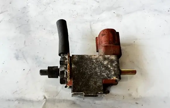 Toyota RAV 4 (XA20) Turbo solenoid valve