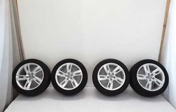 R18 alloy rim