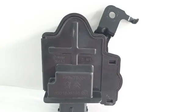 Citroen C4 Cactus Other relay 967787168001