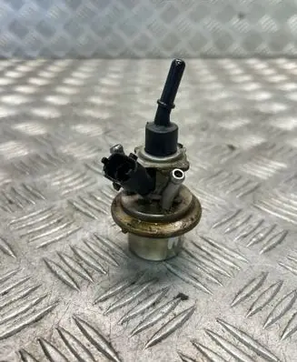 Mercedes-Benz C W205 AdBlue injector A0004901113