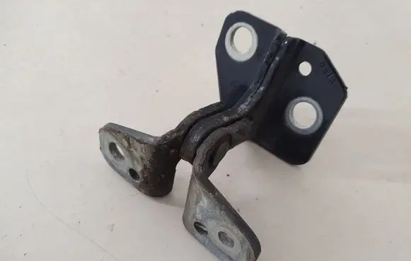 Jeep Grand Cherokee Rear door upper hinge 
