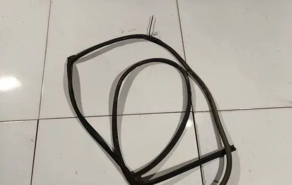 Honda Jazz Rubber seal rear door 