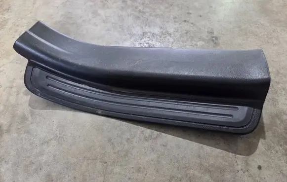 Opel Antara Rear sill trim cover 96630476