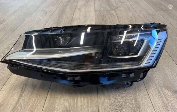 Volkswagen Multivan T6 Headlight/headlamp