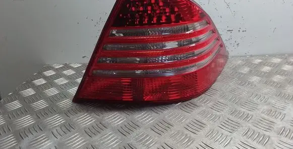 Mercedes-Benz S W220 Rear/tail lights A2208202066