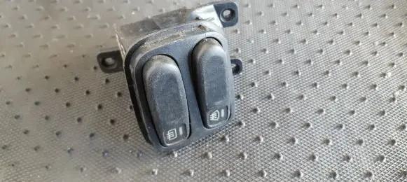 Mazda Xedos 6 Windscreen/window heater switch