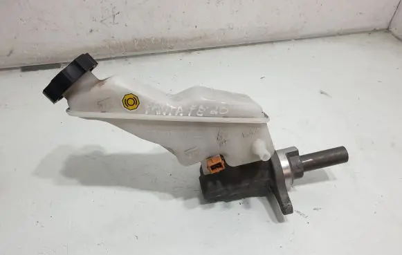 Hyundai Santa Fe Master brake cylinder