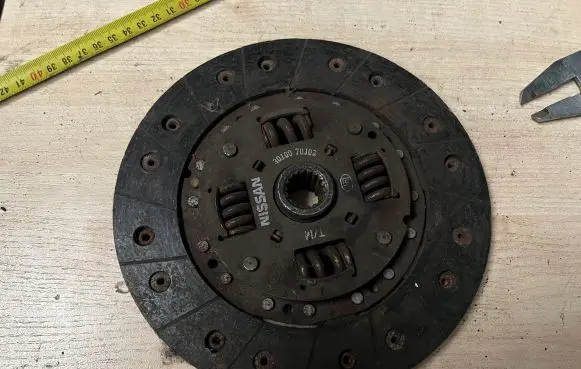 Nissan Primera Clutch pressure plate 3010070J02