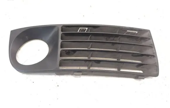 Audi A8 S8 D2 4D Front bumper lower grill 4D0853684L