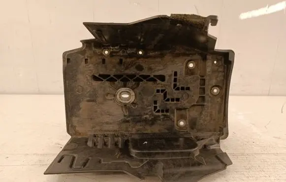 Volvo XC70 Battery tray 31299867