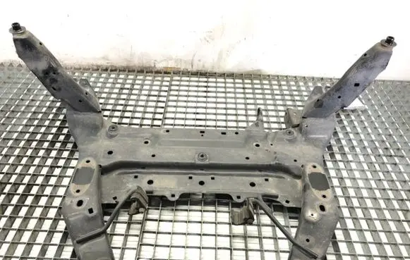 BMW 2 F44 Front subframe 6872729
