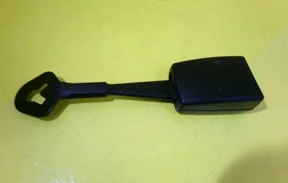 Audi A4 S4 B6 8E 8H Front seatbelt buckle 8E0857755C01C