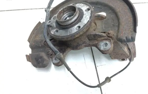 Volvo V60 Front wheel hub spindle knuckle