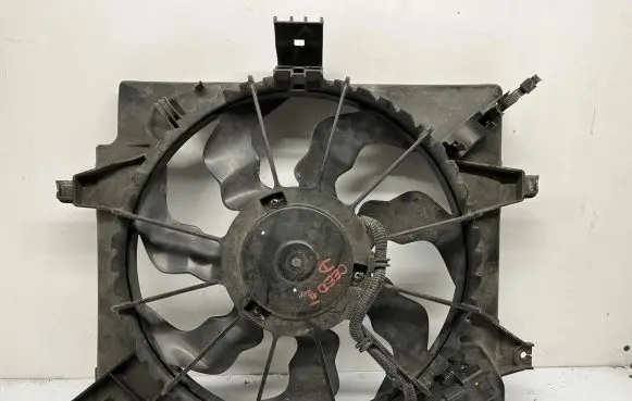 Electric radiator cooling fan