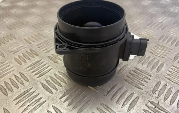 Land Rover Discovery 5 Mass air flow meter G4D312B579AA