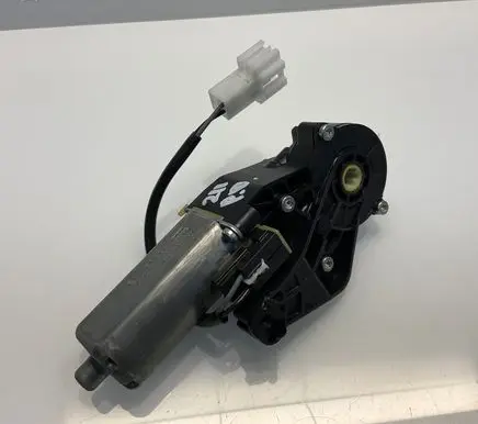 Mercedes-Benz E W211 Seat adjustment motor 0390203207
