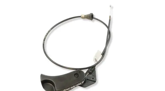 BMW 3 E46 Engine bonnet (hood) release handle 8223163