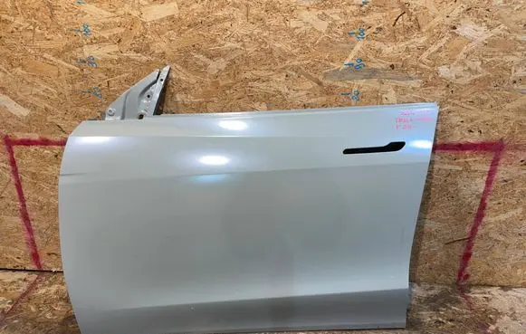 Tesla Model Y Front door 1493537-00-D S251E0061-A