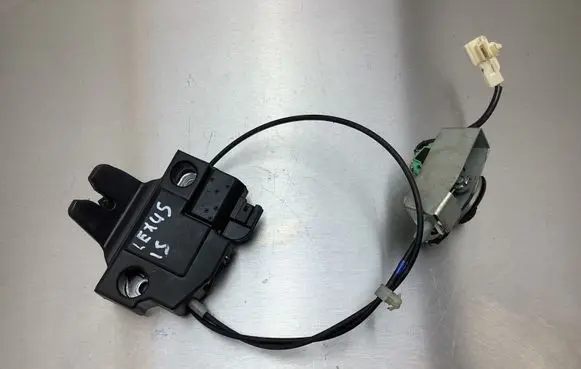 Lexus IS 220D-250-350 Loading door lock 