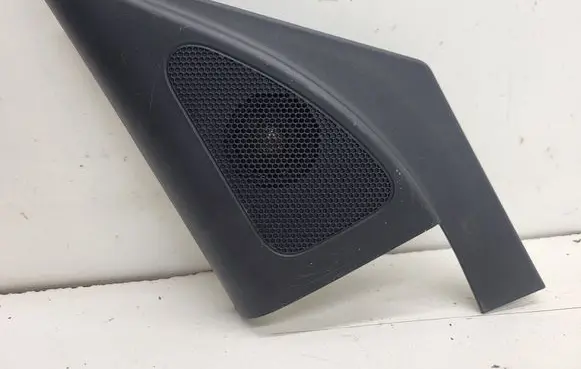 Hyundai Santa Fe Front door high frequency speaker 963102W101