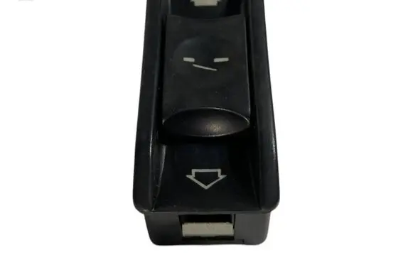 BMW 5 E39 Sunroof switch 8352182 61318352182