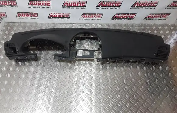 Mercedes-Benz E W211 Dashboard A2116800687